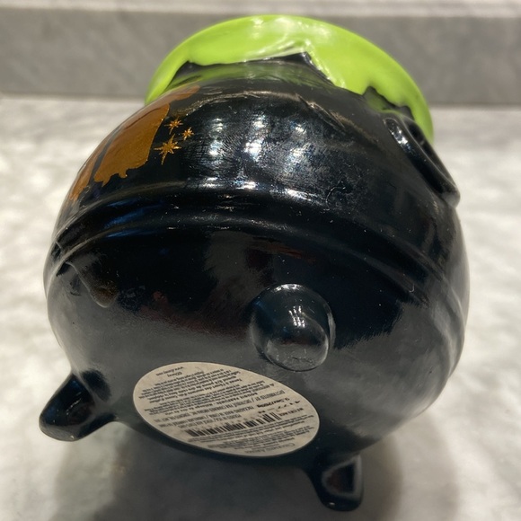 🔥🧙♀️Disney Hocus Pocus Cauldron jar - Picture 3 of 9